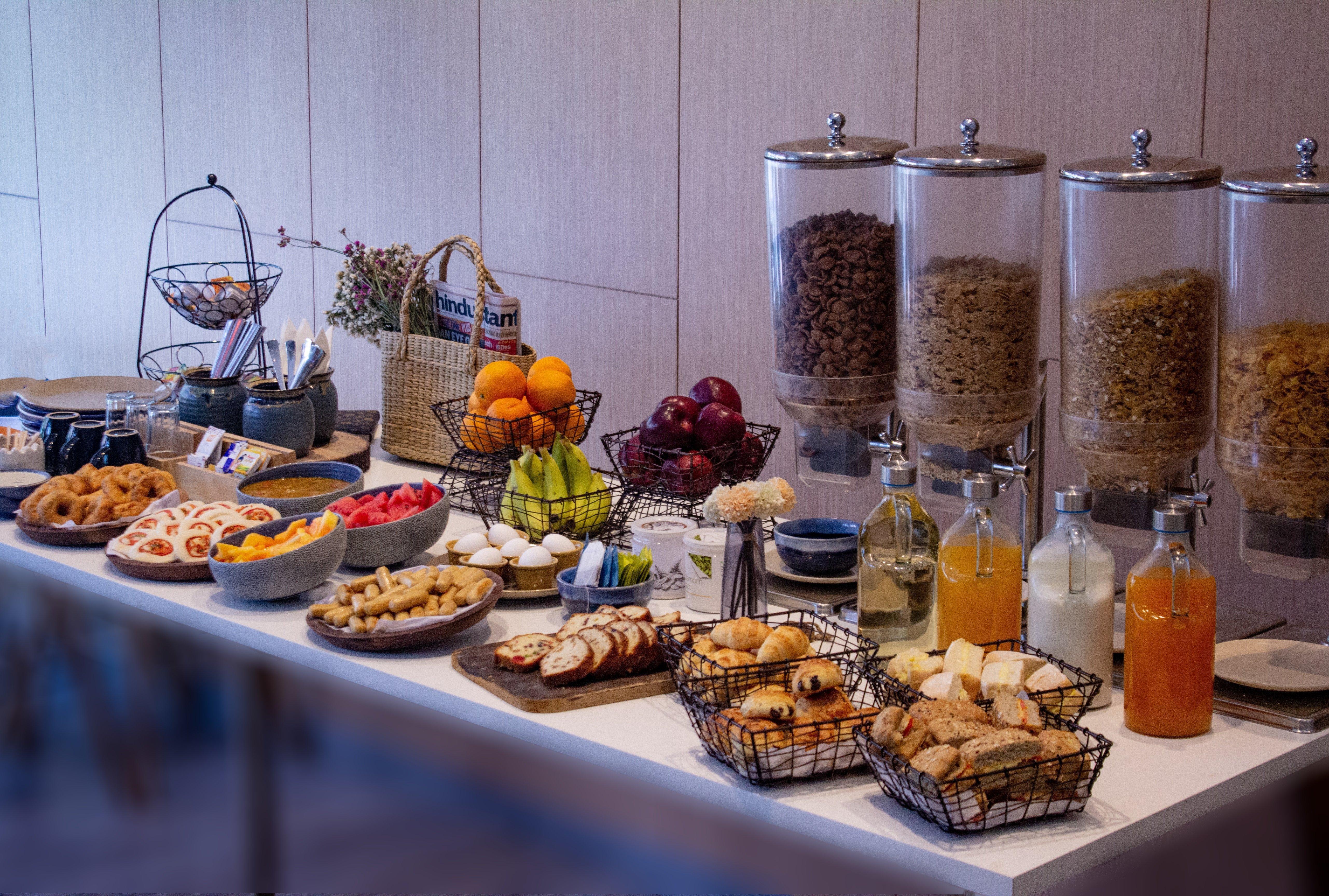 Holiday Inn Express Ahmedabad Prahlad Nagar By Ihg מראה חיצוני תמונה
