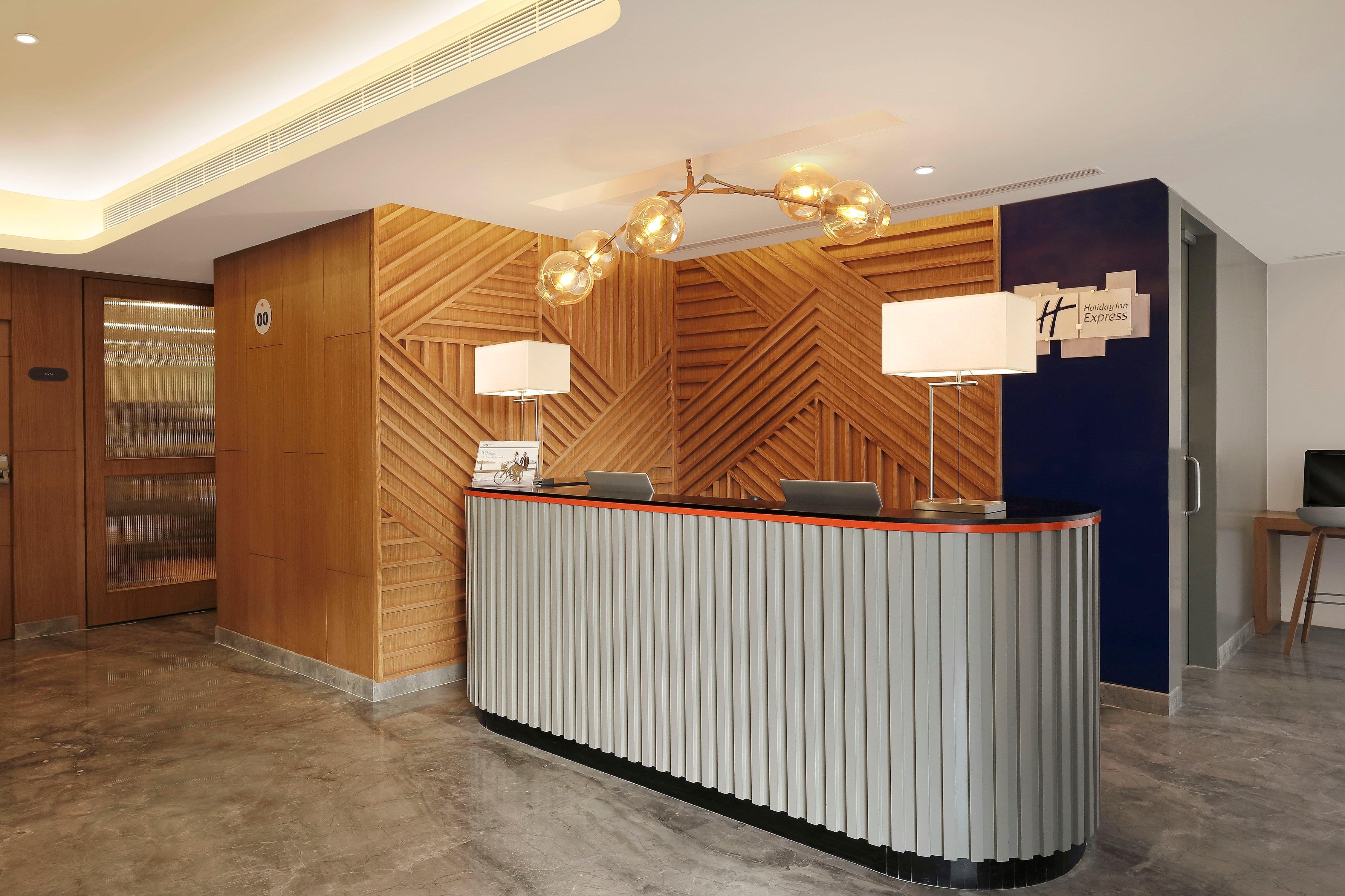 Holiday Inn Express Ahmedabad Prahlad Nagar By Ihg מראה חיצוני תמונה